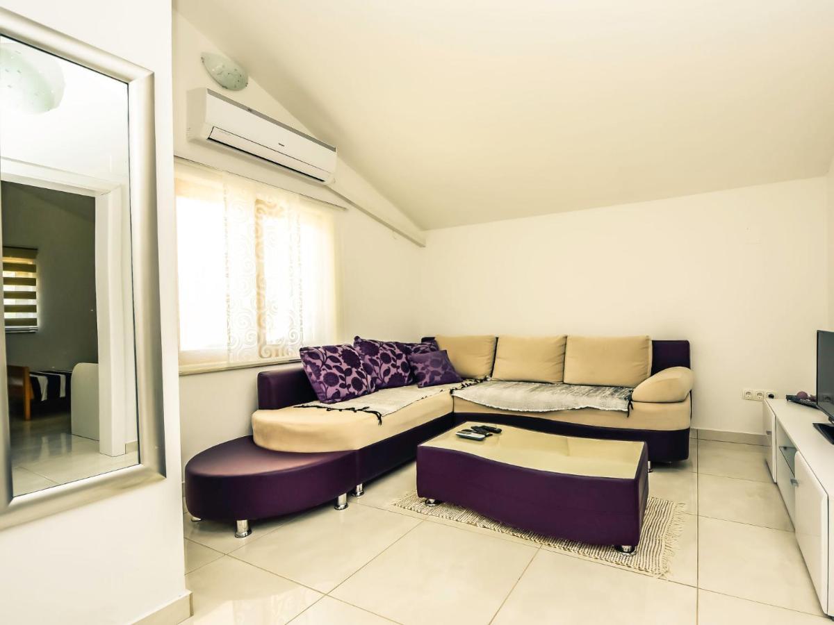 Apartment Mirjana-1 By Interhome Селине Екстериор снимка