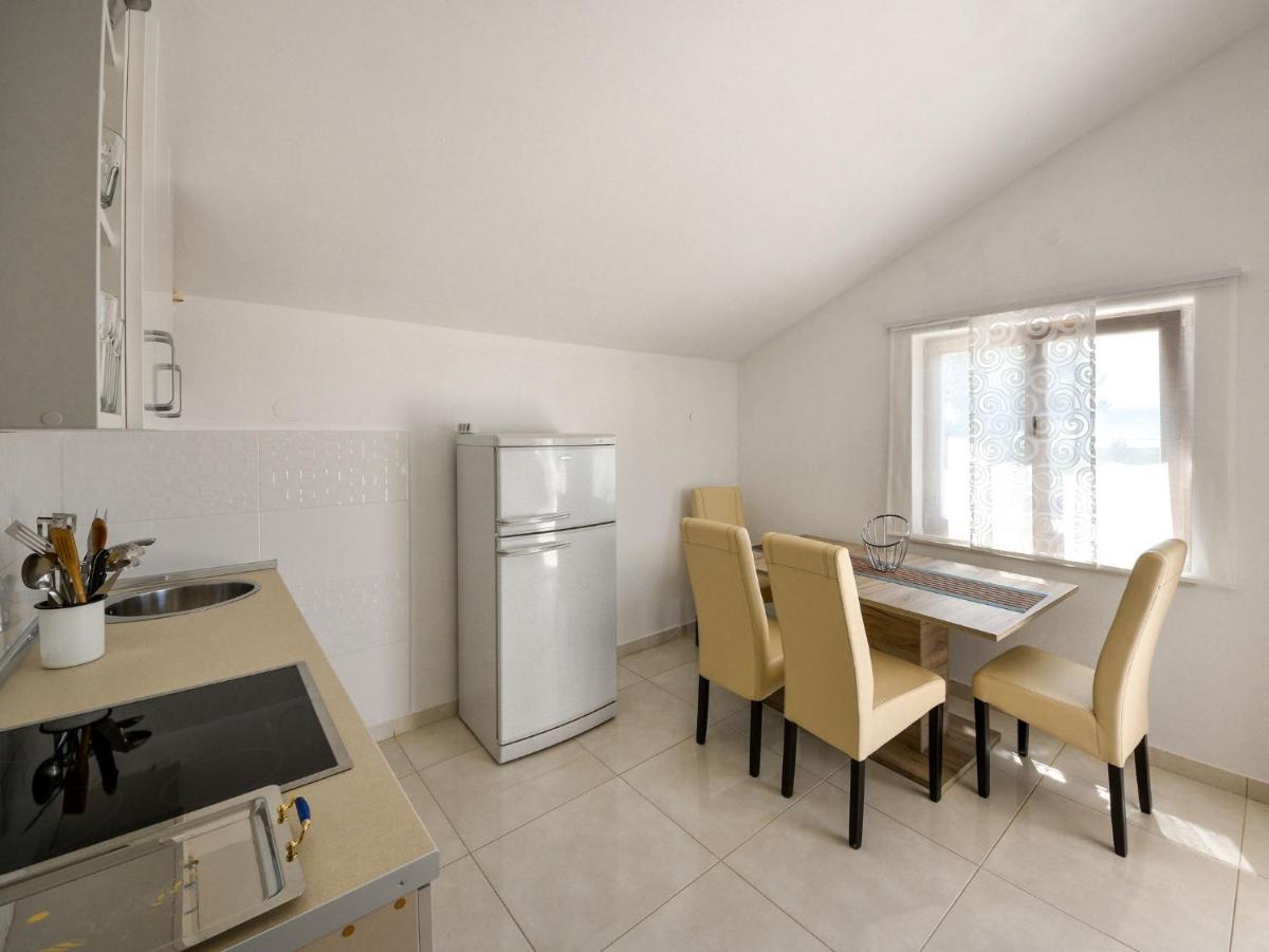 Apartment Mirjana-1 By Interhome Селине Екстериор снимка